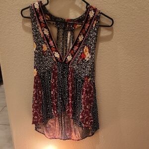 Free People Floral Sleeveless Women's Top.